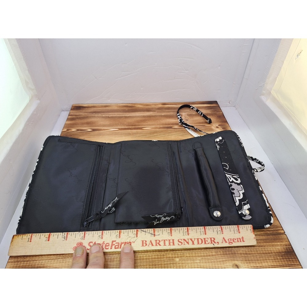 Vera Bradley All Wrapped Up Jewelry‎ Roll in Midnight Paisley - Picture 4 of 6